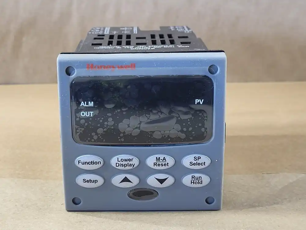 Universal Digital Controller UDC2500