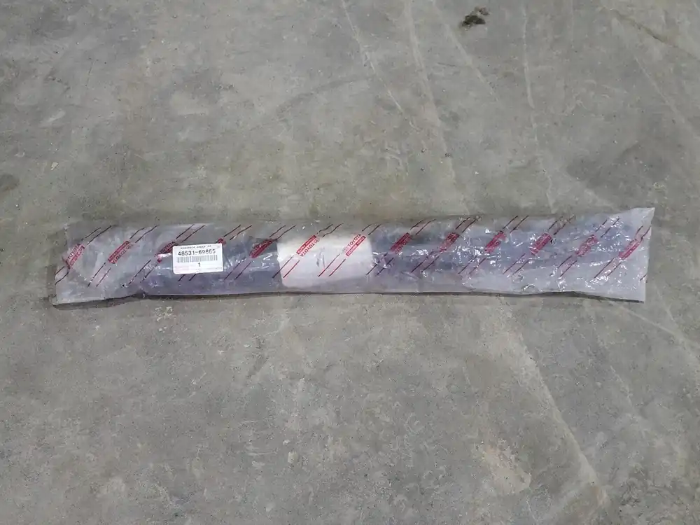 Shock Absorber Rear RH 48531-69865