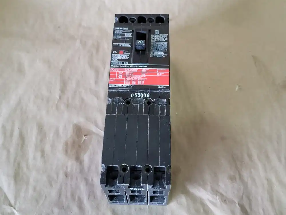 20 Amp 3 Pole 600 Volts Circuit Breaker CED63B020