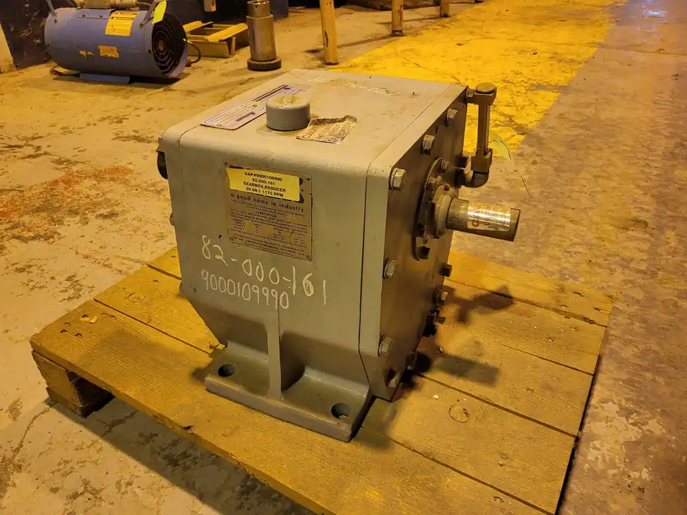 30.69 1 Ratio Enclosed Gear Drive 1050FC2A