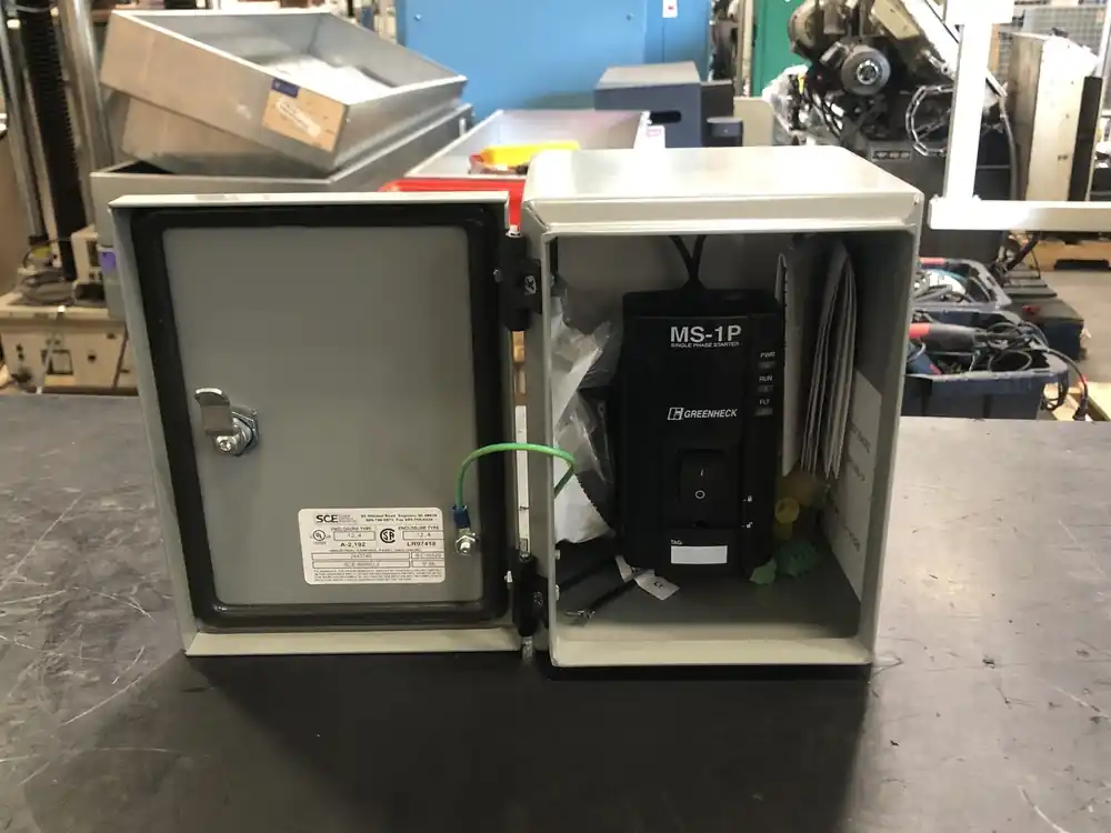 1-16 Amps, 115/230 Volts Starter MS-1P w/ Enclosure SCE-8066ELJ