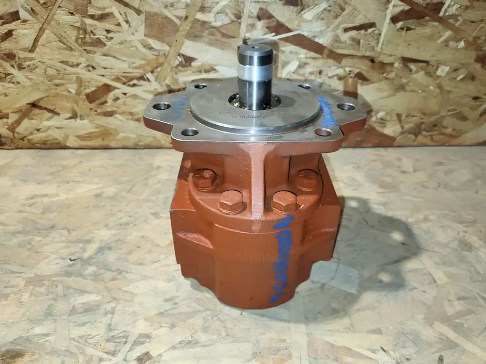 720894 G 673338-6 Hydraulic Pump
