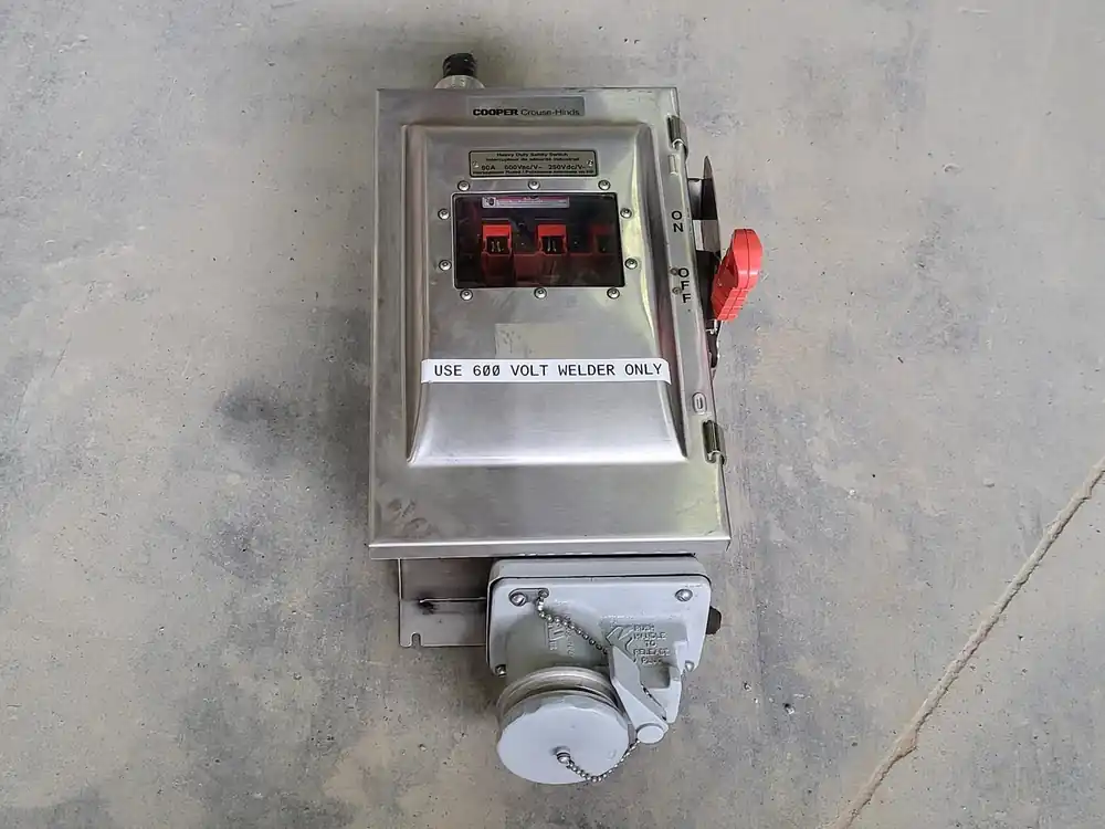60 Amp, 600 Volts Heavy Duty Safety Switch WSRDW63542SMS901