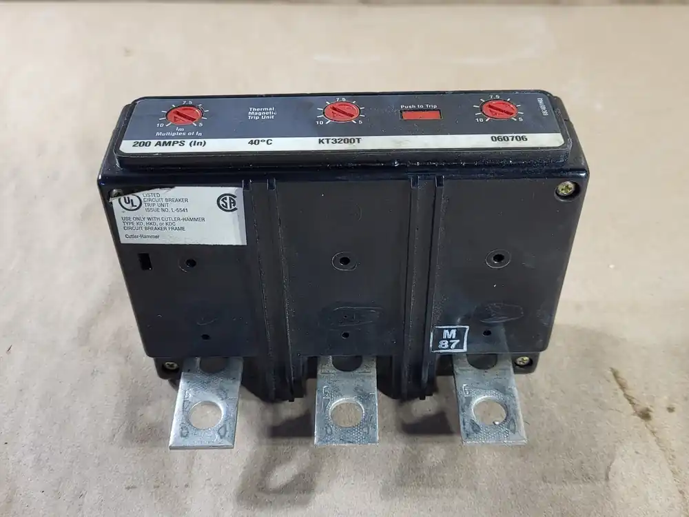 200 Amp 3-Pole Thermal Magnetic Trip Unit KT3200T