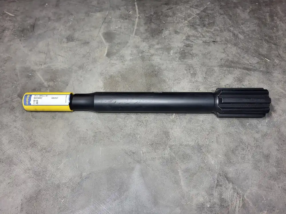 R32 Shank Adapter 90516087 403-09101,10