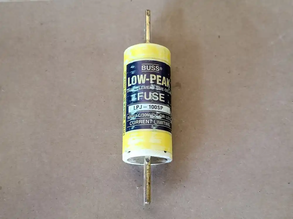 100 Amp, 600 Volts, Class J Low-Peak Fuse LPJ-100SP