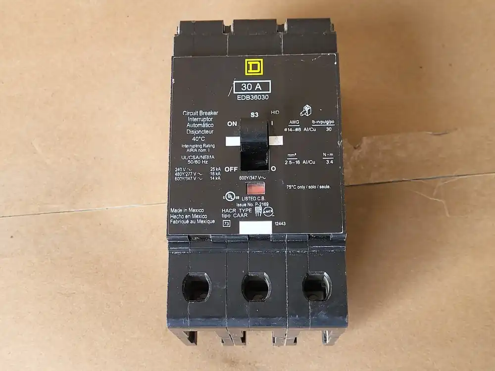 30 Amp, 3 Pole, 600Y/347 Volt Circuit Breaker EDB36030