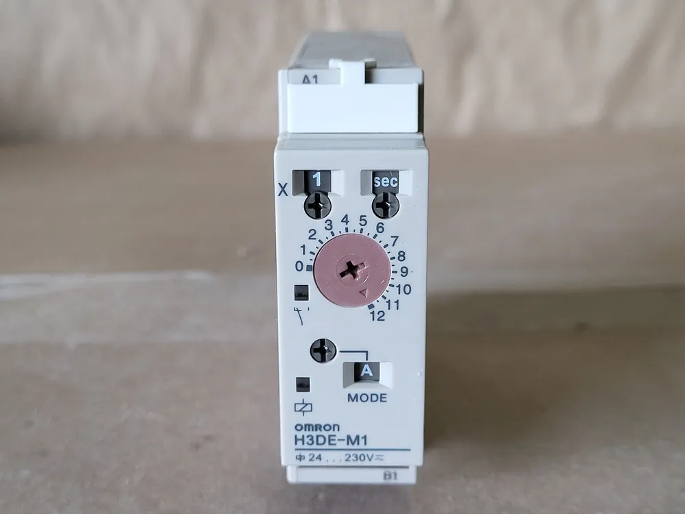 H3DE-M1 Time Delay Relay 5 Amps, 24 VDC, 0.1 Sec. - 130 H. Range