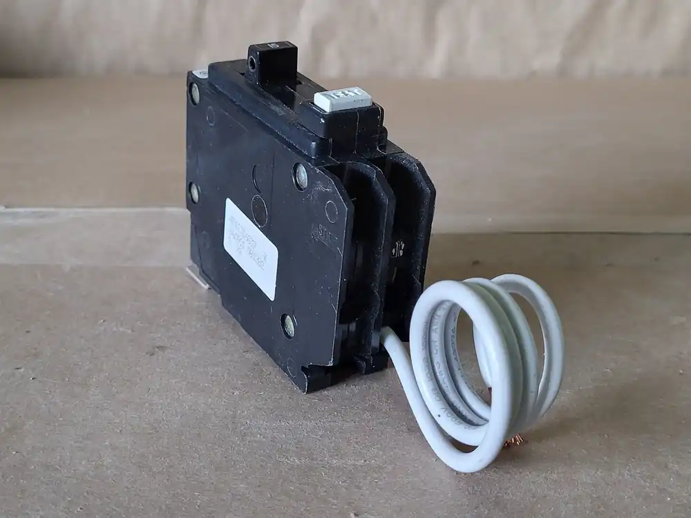 15 Amp, 1 Pole, 120 Volt Circuit Breaker QBGF1015