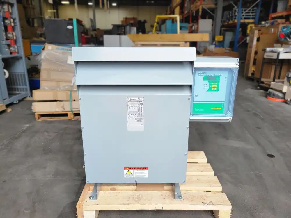 45 kVA Transformer, 600 pri. volts, 208Y/120 sec. volts 217038