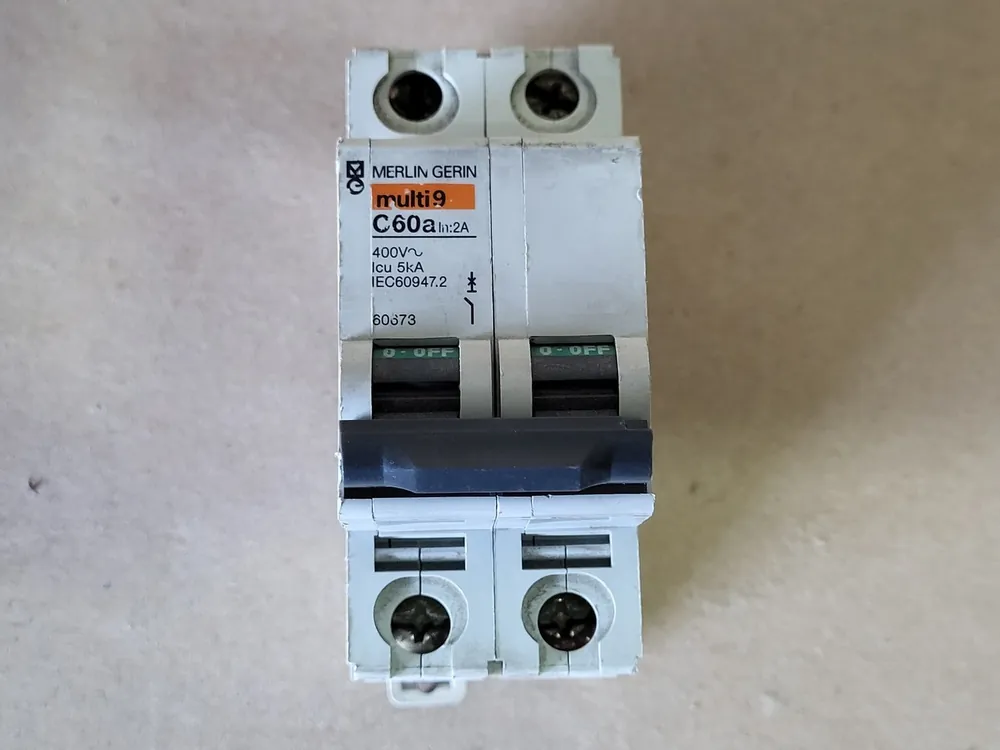 2 Amp, 2 Pole, 400 Volts Miniature Circuit Breaker C60a