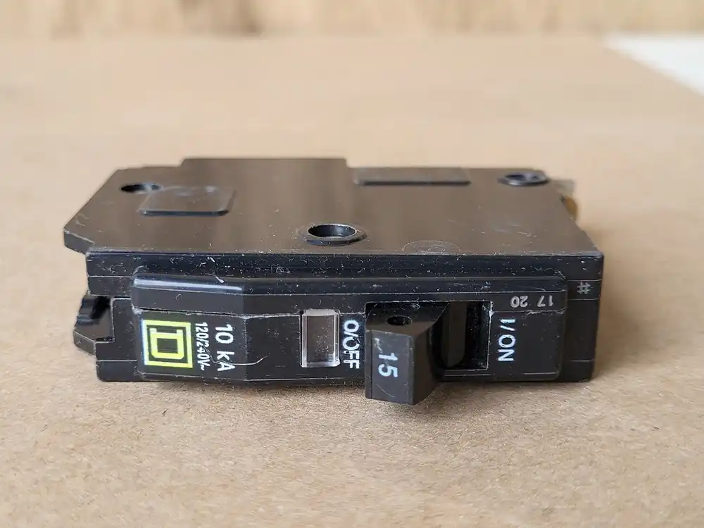 15 Amp, 1 Pole, 120/240 volts Circuit Breaker QOB115