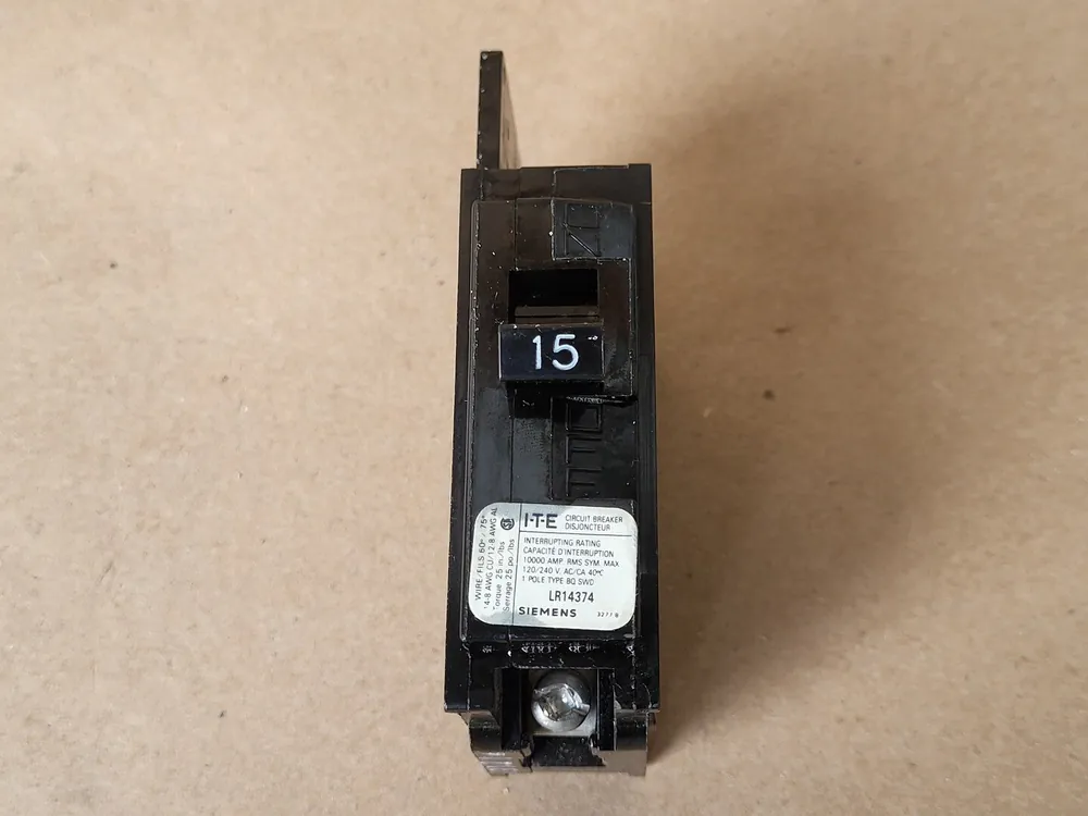 15 Amp, 1 Pole, 120/240 Volts Circuit Breaker BQ115