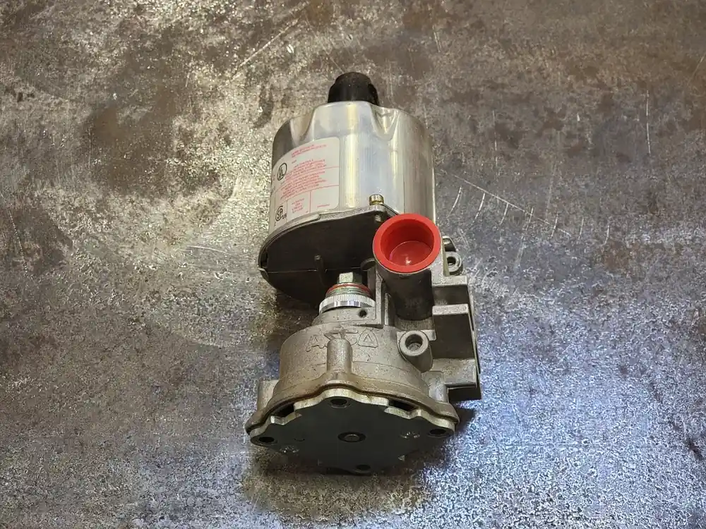 Tri-point Pressure Switch SD11D